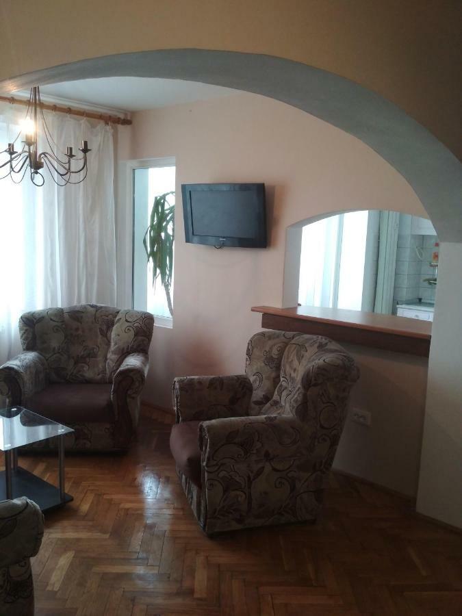 Pelican Proxy Apartment Oradea Luaran gambar